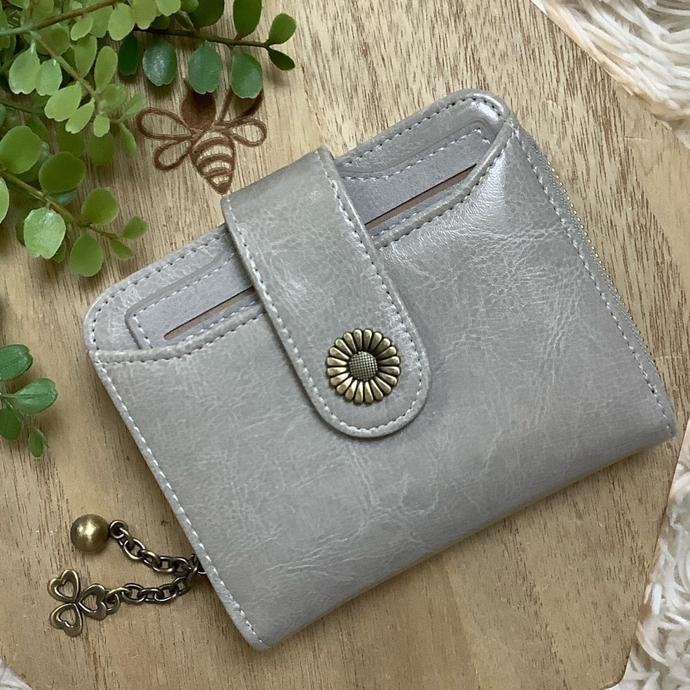 🎉HP🎉 Egoelife Bifold Leather Wallet 💗 Gray